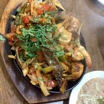 Taqueria Mariscos - Mixed fajitas - Mexican Near Me - Concord, California