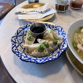 Kanok Thai Cuisine - Thai Near Me - Solvang, California