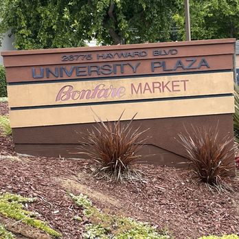 University Plaza - University Plaza Marquee - Shopping Centers Near Me - Hayward, California University Plaza - University Plaza Marquee - Shopping Centers Near Me - Hayward, California