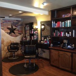 B & Me Salon - Cutting floor