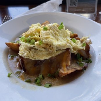 Lulu's Waikiki - Pre surf breakfast bowl - Burgers Near Me - Honolulu, Hawaii