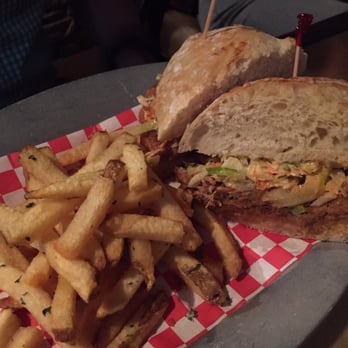 The Napper Tandy - Pulled pork sandwich - Pubs Near Me - San Francisco, California