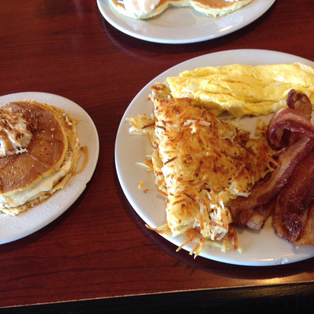 Burnt Toast - Eggs,bacon, and hashbrowns with stuffed pumpkin pancakes. - Breakfast & Brunch Near Me - Algonquin, Illinois Burnt Toast - Eggs,bacon, and hashbrowns with stuffed pumpkin pancakes. - Breakfast & Brunch Near Me - Algonquin, Illinois