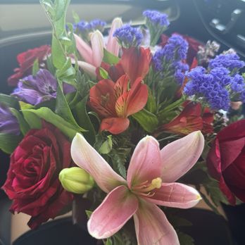 Sharma's Florist - Floral Designers Near Me - Sacramento, California Sharma's Florist - Floral Designers Near Me - Sacramento, California