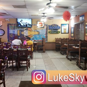Old Mexico - Large space with fun decoration - Mexican Near Me - Greenville, Alabama Old Mexico - Large space with fun decoration - Mexican Near Me - Greenville, Alabama