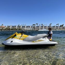Bullhead Jet Ski Rental - My boyfriend acting off guard and rip frogs that we sucked in