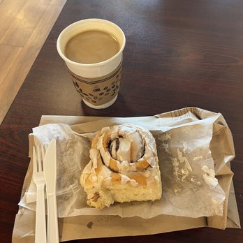 Dulce Capital - cinnamon roll, Americano - Coffee & Tea Near Me - Santa Fe, New Mexico