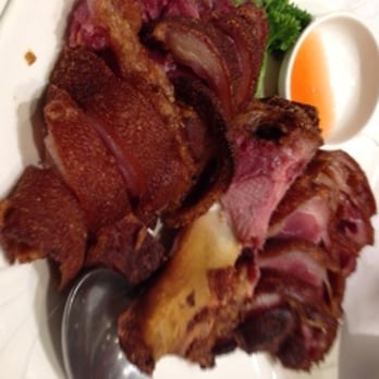 Tin's Teapot Bistro - Pork's hand - meat is juicy and skin is crispy. goes well w. beer. - Dim Sum Near Me - Hayward, California Tin's Teapot Bistro - Pork's hand - meat is juicy and skin is crispy. goes well w. beer. - Dim Sum Near Me - Hayward, California