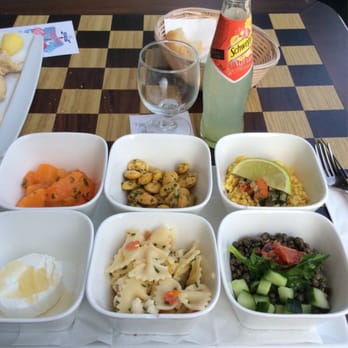 Cook & Book - L'assiette du marché: insipide et sans saveur et pour 14€! - Modern European Near Me - Brussels, BRU Cook & Book - L'assiette du marché: insipide et sans saveur et pour 14€! - Modern European Near Me - Brussels, BRU