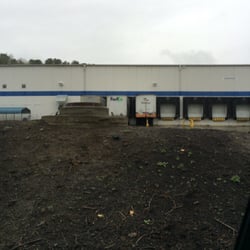 Ingram Book - Loading docks