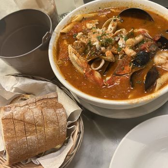 Sotto Mare - The Best Damn Crab Cioppino - Seafood Near Me - San Francisco, California Sotto Mare - The Best Damn Crab Cioppino - Seafood Near Me - San Francisco, California