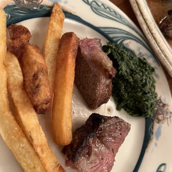 Peter Luger - Porterhouse steak with French fries and creamed spinach - Steakhouses Near Me - Brooklyn, New York
