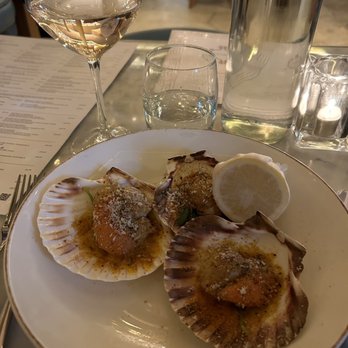 Piccolino - Capesante (king scallops w/ garlic, chili, and parsley) - Italian Near Me - London, XGL Piccolino - Capesante (king scallops w/ garlic, chili, and parsley) - Italian Near Me - London, XGL