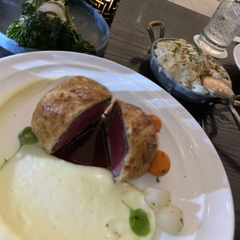 Gordon Ramsay Hell's Kitchen - Beef Wellington - New American Near Me - Miami, Florida Gordon Ramsay Hell's Kitchen - Beef Wellington - New American Near Me - Miami, Florida