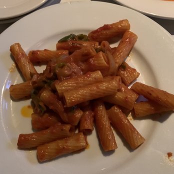 Robke’s - Spicy rigatoni vodka - American Near Me - Northport, New York Robke’s - Spicy rigatoni vodka - American Near Me - Northport, New York