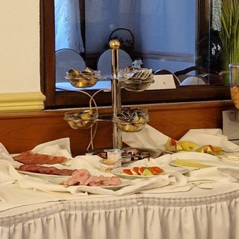 Zur Post - Frühstücksbuffet - Hotels Near Me - Wuppertal, NW