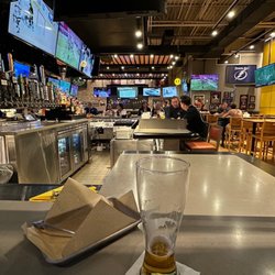 Buffalo Wild Wings - Nice bar view
