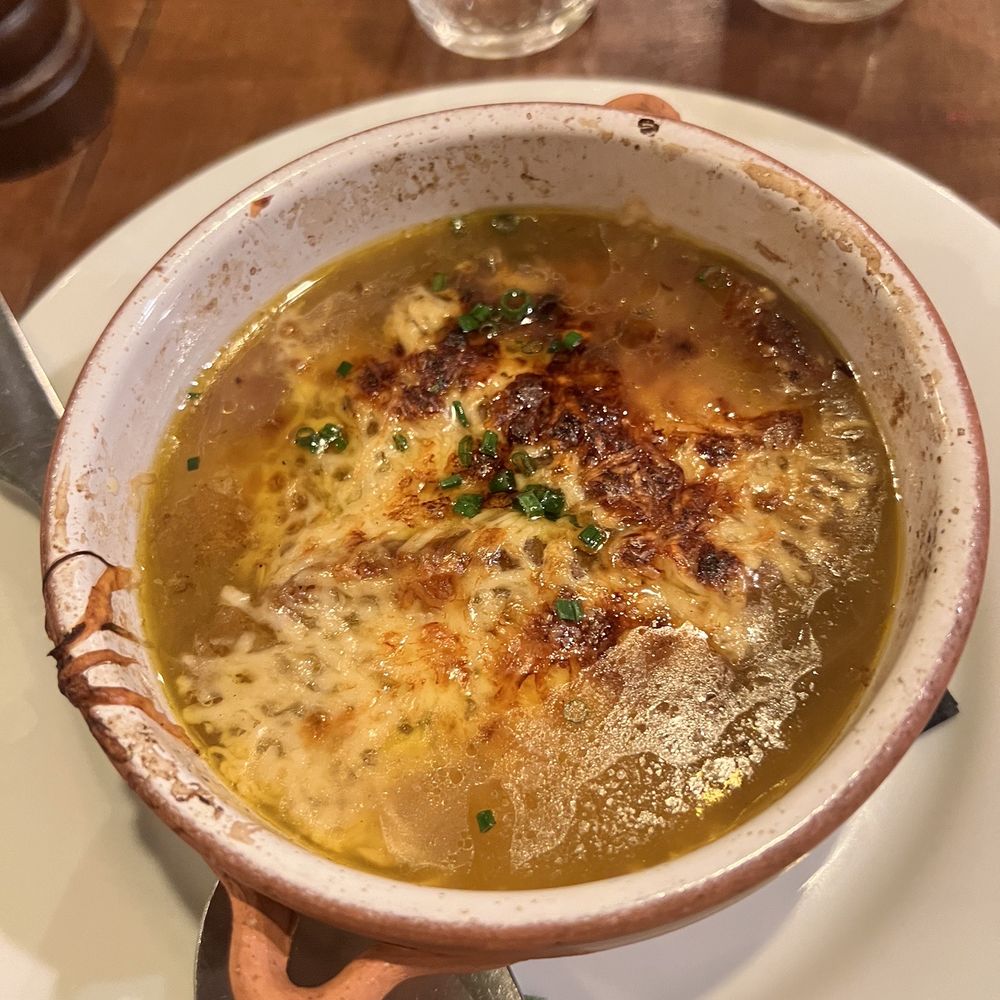Le Potager du Père Thierry - French onion soup - French Near Me - Paris, 75 Le Potager du Père Thierry - French onion soup - French Near Me - Paris, 75