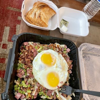 Scrambled - Corned beef hash - Breakfast & Brunch Near Me - Henderson, Nevada Scrambled - Corned beef hash - Breakfast & Brunch Near Me - Henderson, Nevada