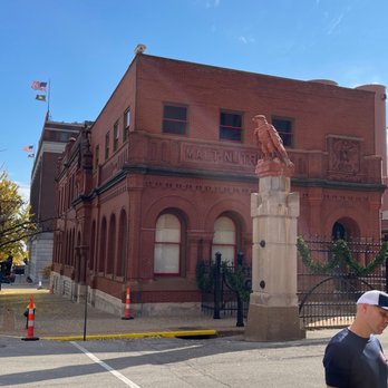 Budweiser Brewery Experience - Campus. - Beer Tours Near Me - Saint Louis, Missouri