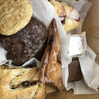 Freeman's Bakery - Assorted box #2 - Bakeries Near Me - Florence, South Carolina