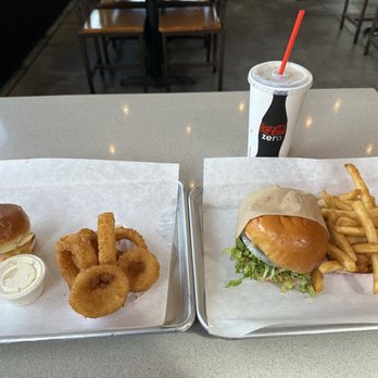 Bunz Burger - Food - Hot Dogs Near Me - Huntington Beach, California