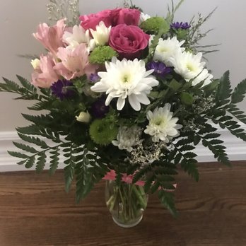 Pick Me Up Flowers - Beautiful bouquet ordered online. - Florists Near Me - Barrie, Ontario Pick Me Up Flowers - Beautiful bouquet ordered online. - Florists Near Me - Barrie, Ontario
