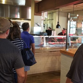 Killen's Barbecue - Food line - Barbeque Near Me - Pearland, Texas