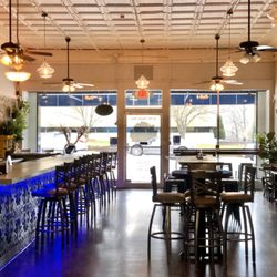 Brushy Mountain Brews - Seating area