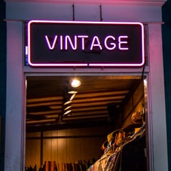 Divine Trash Vintage - It's what we're doing.
