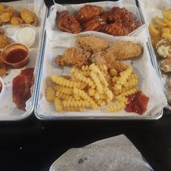 Gordon's Sports Bar & Grill - Lemon pepper wings mild wings
