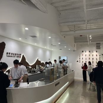 CHICHA San Chen - Interior - Tea Rooms Near Me - Los Angeles, California