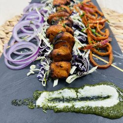 Nawabz Indian Sports Bar & Restaurant - Achaari Chaap