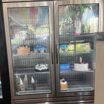 La Michoacana Heladeria Tradicional - Juice Bars & Smoothies Near Me - Long Beach, California