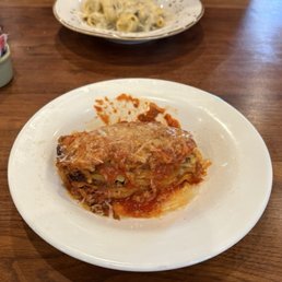 Lunch lasagna portion Lunch lasagna portion