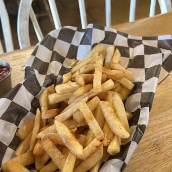 Capay's Harvest - a basket of french fries - Delis Near Me - Orland, California Capay's Harvest - a basket of french fries - Delis Near Me - Orland, California