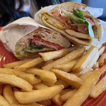 Cafelombia - Grilled chicken sandwich - Bakeries Near Me - Linden, New Jersey Cafelombia - Grilled chicken sandwich - Bakeries Near Me - Linden, New Jersey
