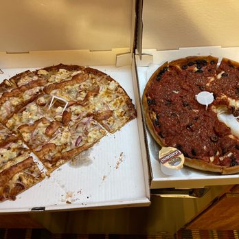 Salvage Yard Bar and Grill - Pizza Near Me - St Louis, Missouri Salvage Yard Bar and Grill - Pizza Near Me - St Louis, Missouri