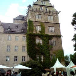 Schloss Wolfsburg  Ausstellung Romantik Garten.