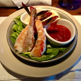 The Honor Bar - Chilled jumbo shrimp - New American Near Me - Palm Beach, Florida The Honor Bar - Chilled jumbo shrimp - New American Near Me - Palm Beach, Florida