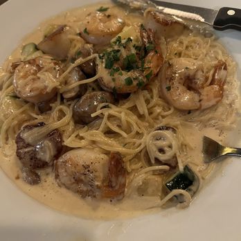 Lucca's - Scallops and shrimp - Italian Near Me - Helena, Montana