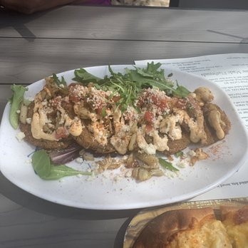 Bowleys On The Bay - Fried Green Tomatoes with Crabmeat - New American Near Me - Middle River, Maryland