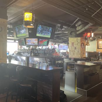 The Canadian Brewhouse - Inside - Sports Bars Near Me - Banff, Alberta The Canadian Brewhouse - Inside - Sports Bars Near Me - Banff, Alberta