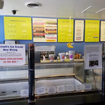 Hartzell's - counter area - Ice Cream & Frozen Yogurt Near Me - Bloomington, Indiana