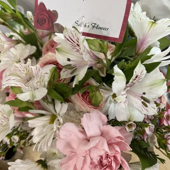 Sarah's Flowers - $100 Valentine's flowers... a lot of cheap fillers - Florists Near Me - Fullerton, California