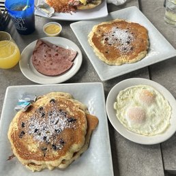Blueberry pancakes were phenomenal! Blueberry pancakes were phenomenal!
