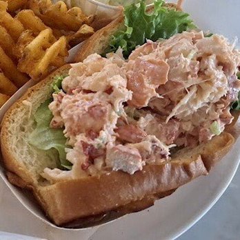 Matt’s Fish Camp - Lobster Roll - Seafood Near Me - Fenwick Island, Delaware