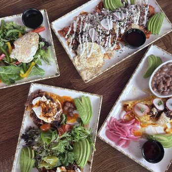 Madres Brunch - Breakfast & Brunch Near Me - Long Beach, California