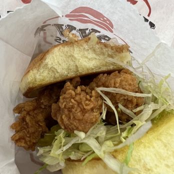 Savvy Sliders - Fried chicken slider. - Fast Food Near Me - Fort Lauderdale, Florida Savvy Sliders - Fried chicken slider. - Fast Food Near Me - Fort Lauderdale, Florida