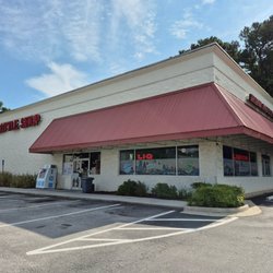 Hiram Bottle Shop - Hiram Bottle Shop Building